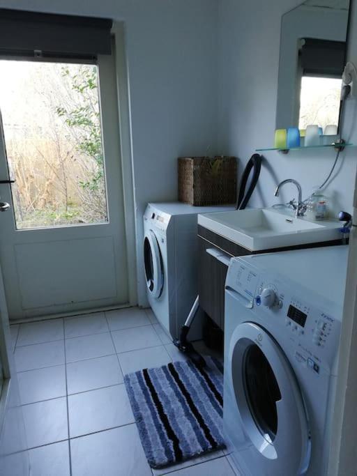 Cottage Egmond-Binnen Met Besloten Tuin Bagian luar foto