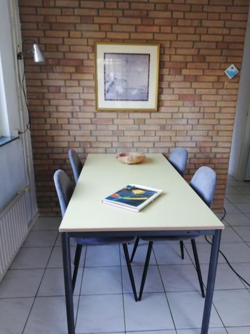 Cottage Egmond-Binnen Met Besloten Tuin Bagian luar foto