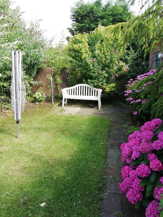 Cottage Egmond-Binnen Met Besloten Tuin Bagian luar foto
