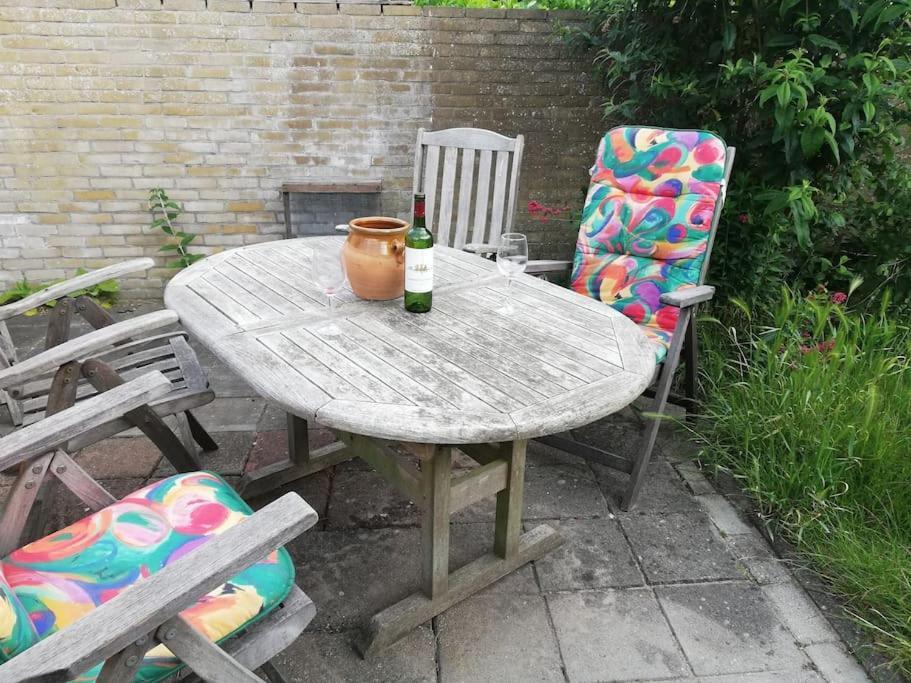 Cottage Egmond-Binnen Met Besloten Tuin Bagian luar foto